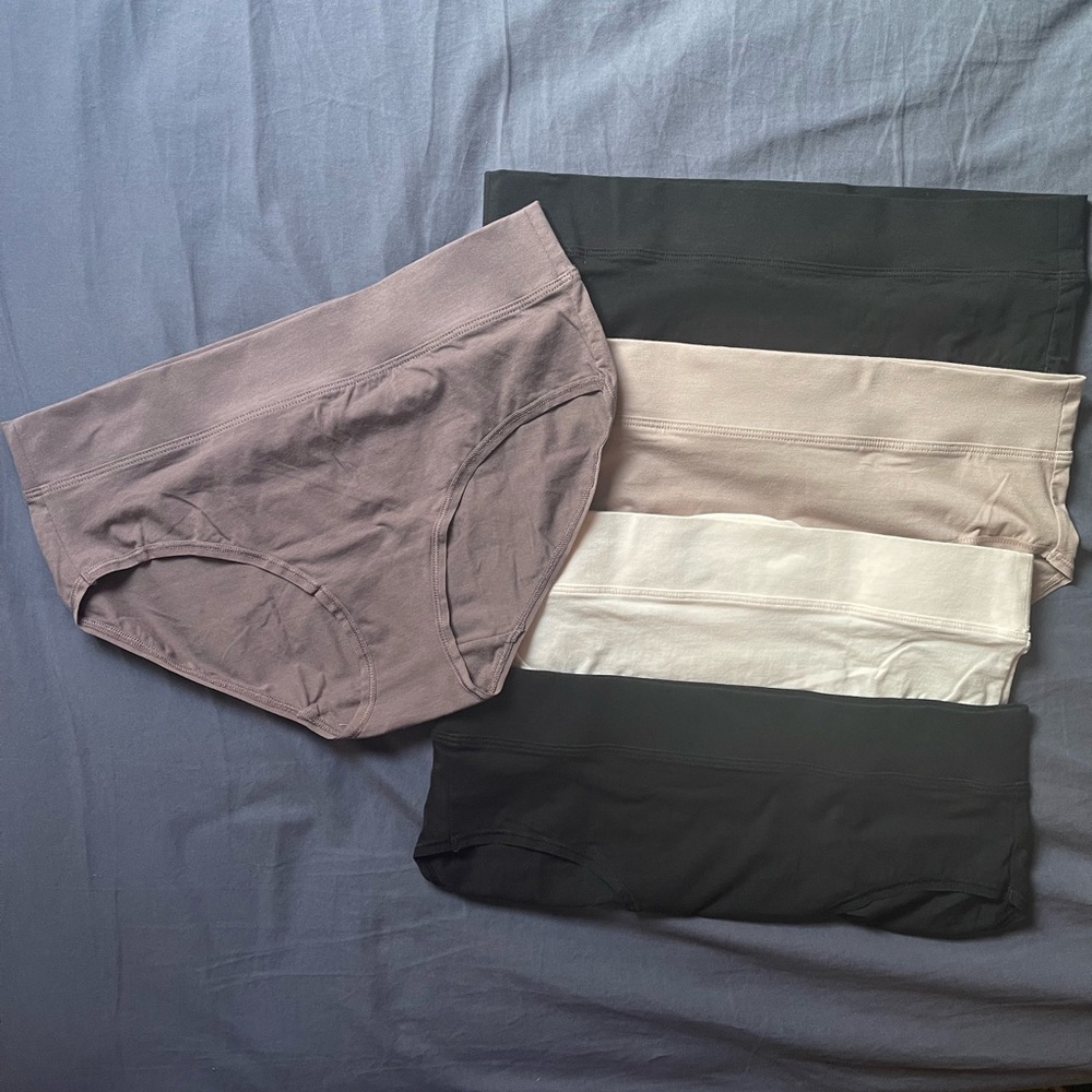 NWOT Felina hi cut women’s underwear size small